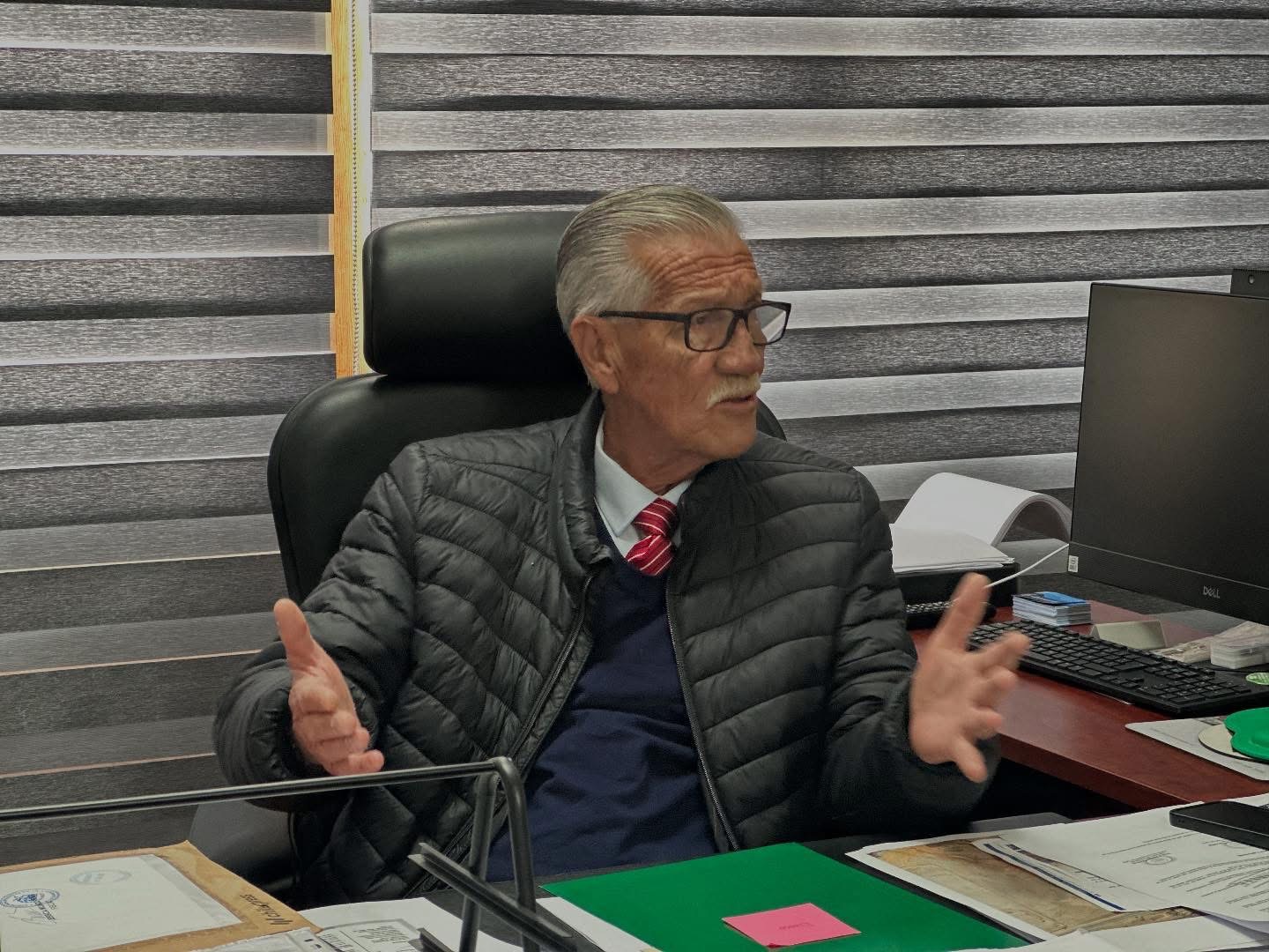 Alcalde Mario Acuña participa en la coordinación con el MOP para ampliar cobertura de agua potable y alcantarillado.