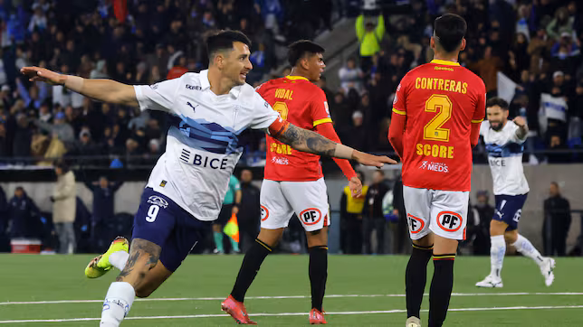 uc-inaugura-claro-arena-triunfo-2-0-union-espanola-zampedri-primer-gol-2025-08-23 Gol de Zampedri en la inauguración del Claro Arena con 20 mil hinchas