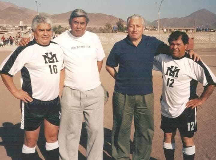Juan Soto Ávalos junto a Guido Olave, dos leyendas del club Unión Marítimo