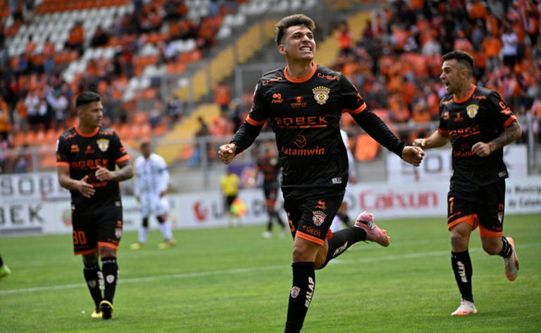 Cobreloa aplasta a Recoleta y se afirma en zona de liguilla: doblete de Aldrix Jara y estreno goleador de Yastin Navarro