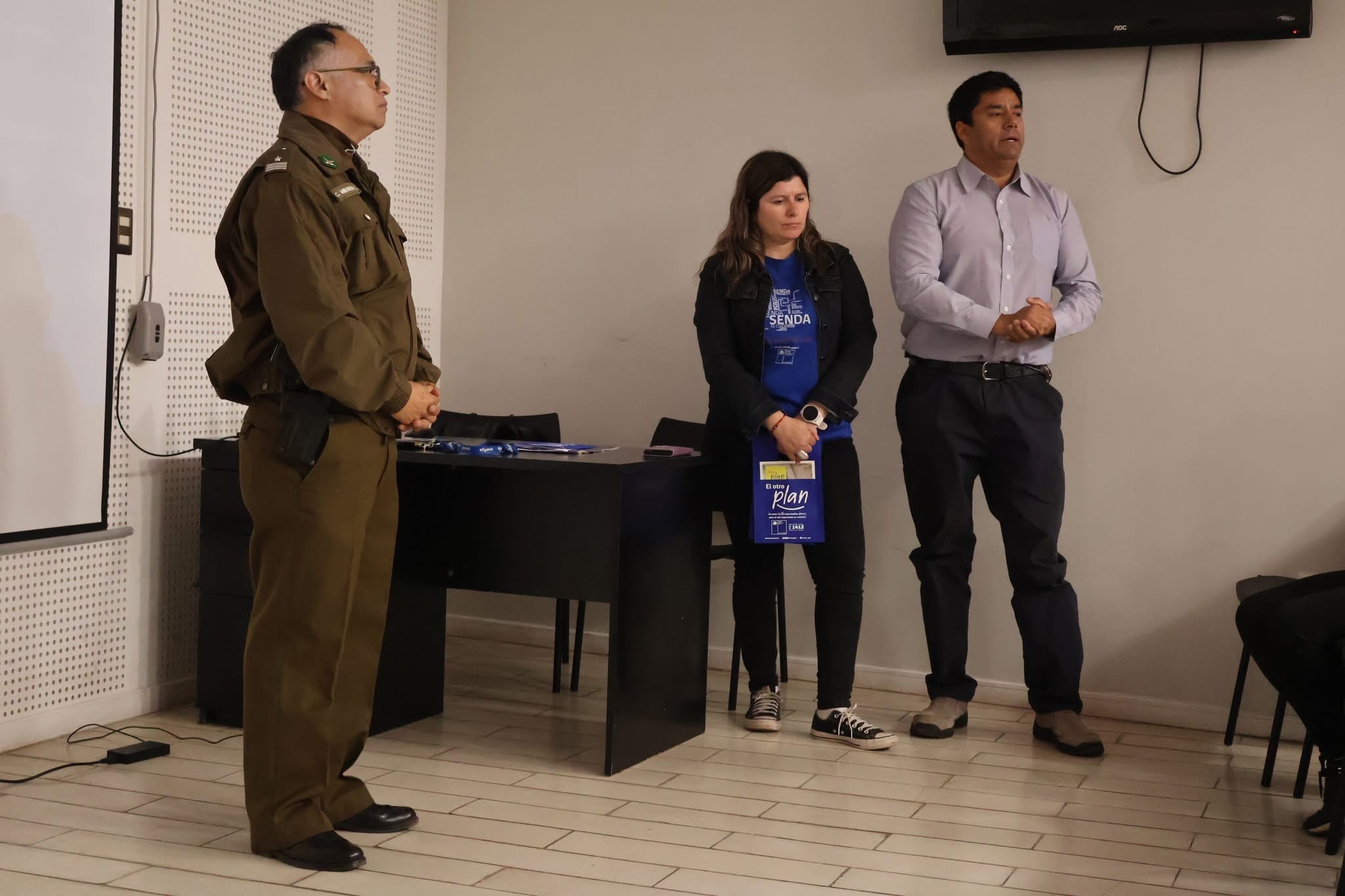 Exposición de Carabineros sobre normativa de tránsito y fiscalización en Fiestas Patrias.