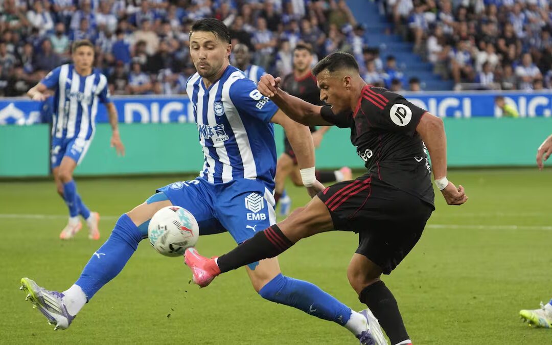Alexis Sánchez se estrena con gol en LaLiga: el chileno fue figura en el triunfo del Sevilla sobre el Alavés