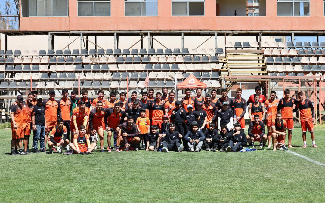 Academia de Arqueros de Taltal vivió jornada formativa junto al plantel de Cobreloa en Calama