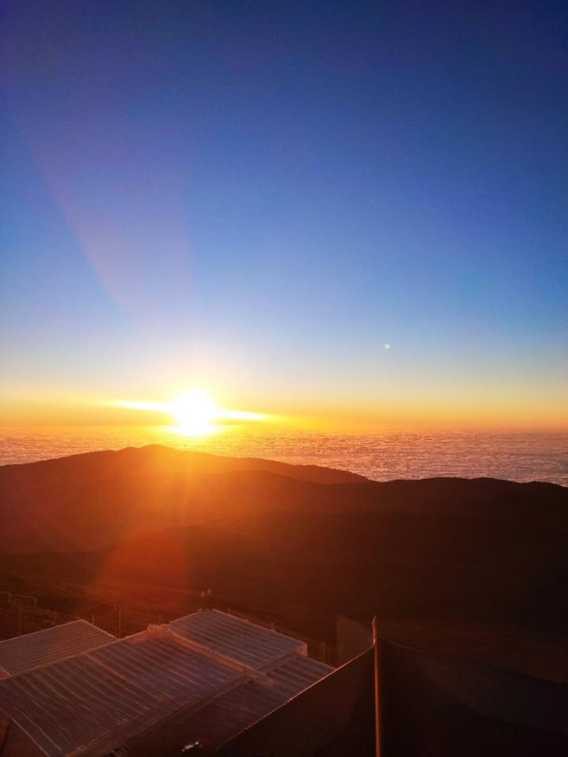 atardecer-observatorio-paranal-mar-de-nubes.jpg