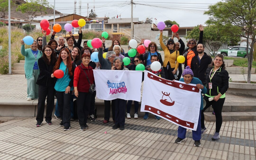 Personas mayores de Taltal celebraron el Mes del Adulto Mayor con una jornada de actividad física y bienestar