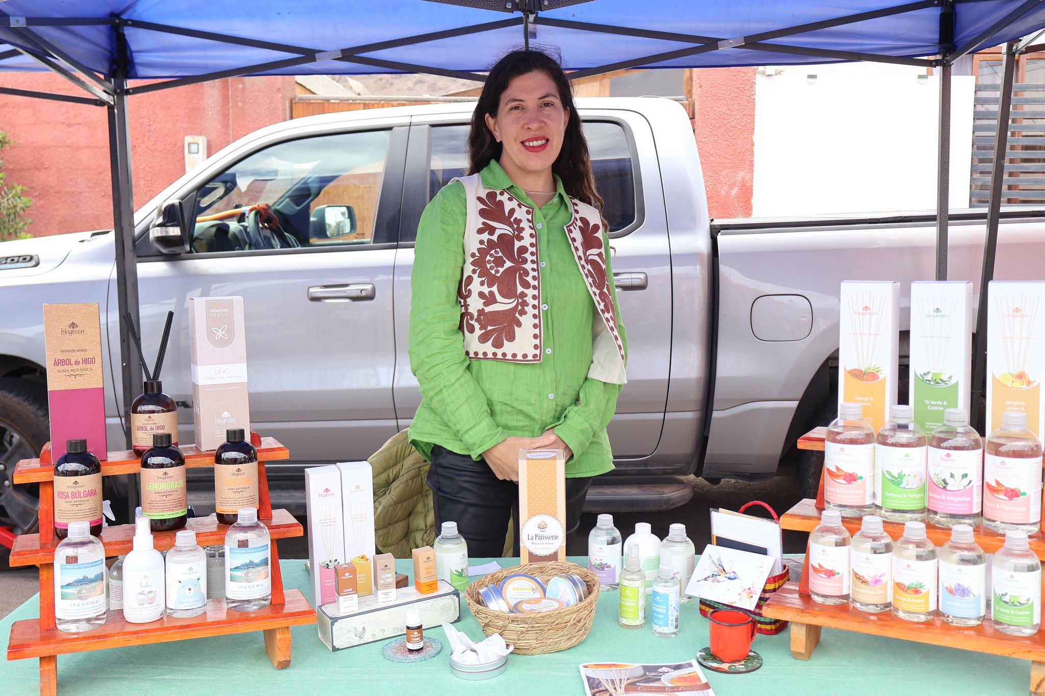 Emprendedora presenta productos de aromaterapia, aceites esenciales y cosmética natural en Taltal.