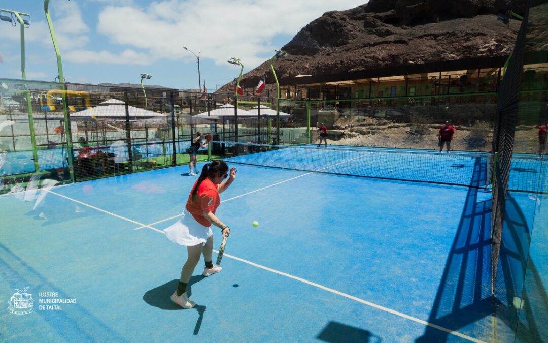 Taltal se pone la camiseta por la Teletón 2025 con campeonato solidario de pádel en Caleta Hueso