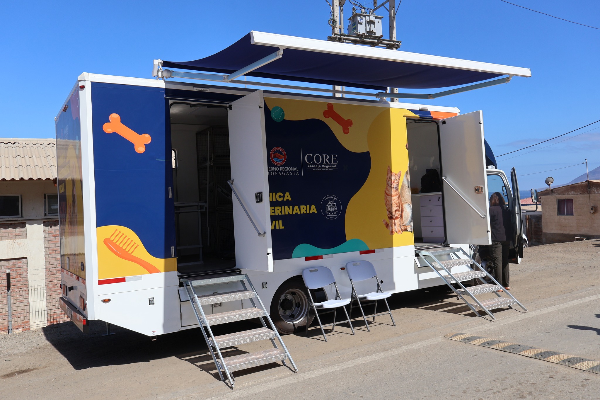 Clínica Veterinaria Móvil Municipal presente en Paposo durante la Corrida Familiar 2025, servicio impulsado por el Gobierno Regional y CORE Antofagasta.