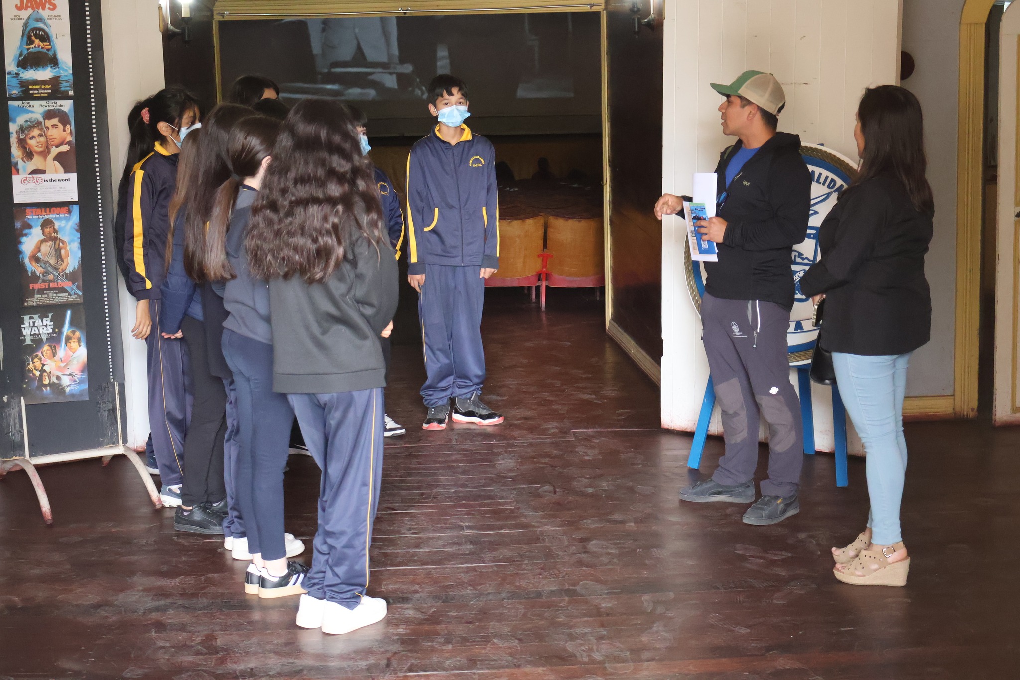 Recorrido patrimonial en el Teatro Alhambra con delegaciones escolares de Taltal