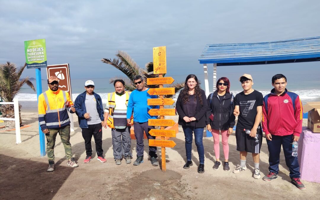 Brigada de Formación Ciudadana del Liceo Politécnico instala tres nuevos letreros de turismo sustentable