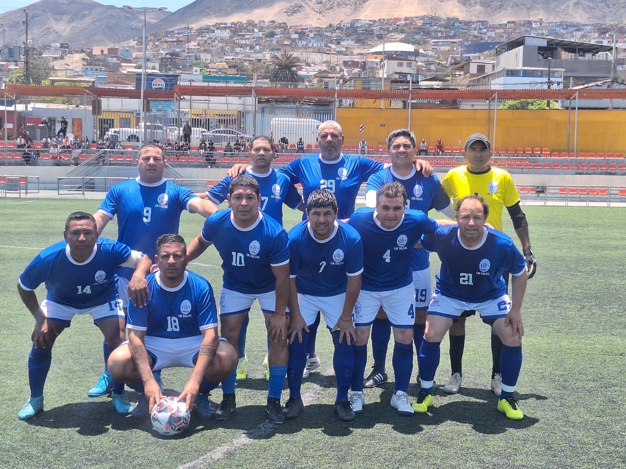 Afiche oficial de la Supercopa 2025: Colo Colo vs Universidad de Chile, domingo 14 de septiembre en el Estadio Santa Laura.
