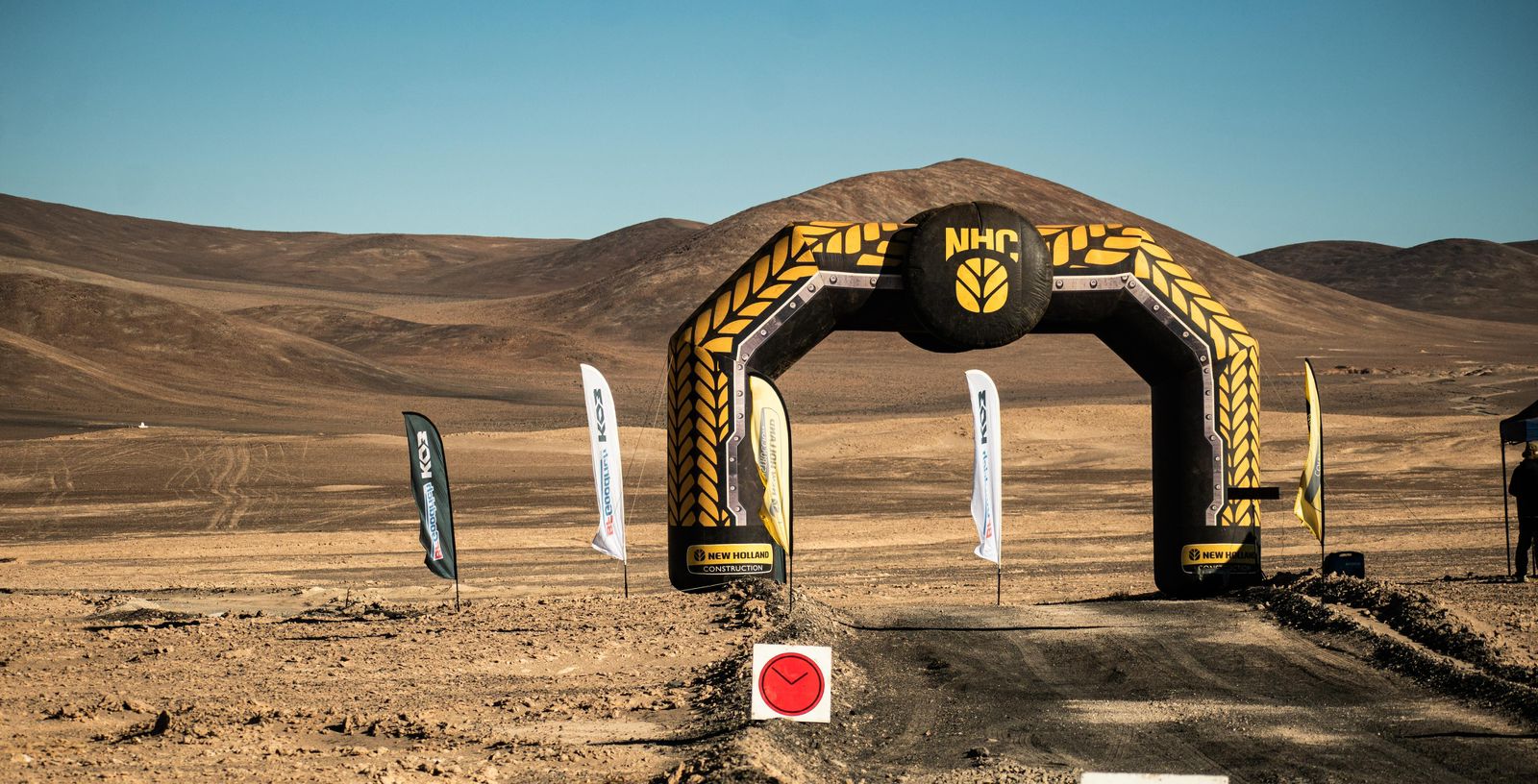 Academia de Patinaje Artístico “Pequeñas Estrellas de Taltal” celebra sus medallas en el Tercer Torneo Ranking de Patinaje Artístico 2025, realizado en el Estadio Techado de Taltal.