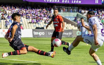 Deportes Concepción golpea primero y vence 2-1 a Antofagasta: Larrivey brilla y el taltalino Rodrigo Astorga reafirma su titularidad como líbero