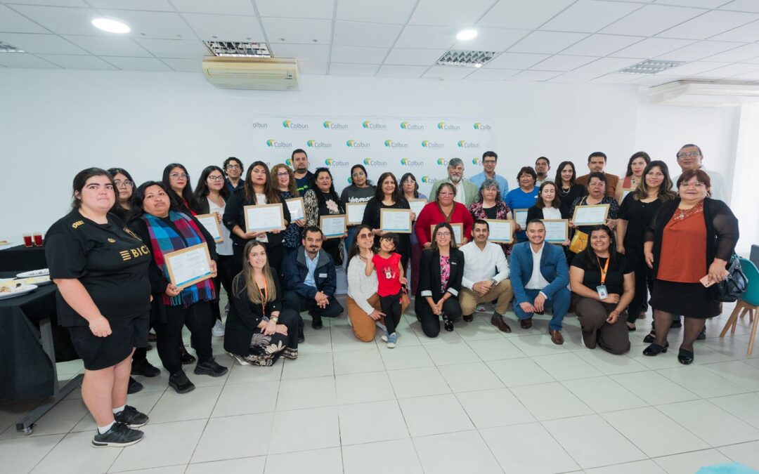 Programa Energía para Emprendedores de Colbún certifica a 30 participantes en Taltal