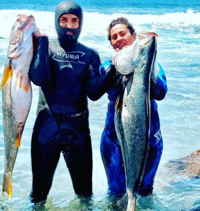 Equipos municipales trabajan en el mejoramiento de accesos y zonas de ejercicios en Playa Tierra del Moro, comuna de Taltal.