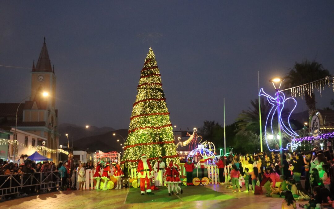 Taltal da inicio a la Navidad 2025 con multitudinaria actividad en la Plaza de Armas