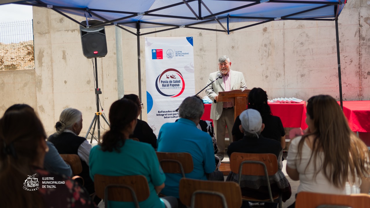 Director de Dideco Juan Mediano realiza discurso en ceremonia de finalización del programa “Sabios y Sanos” en Paposo.