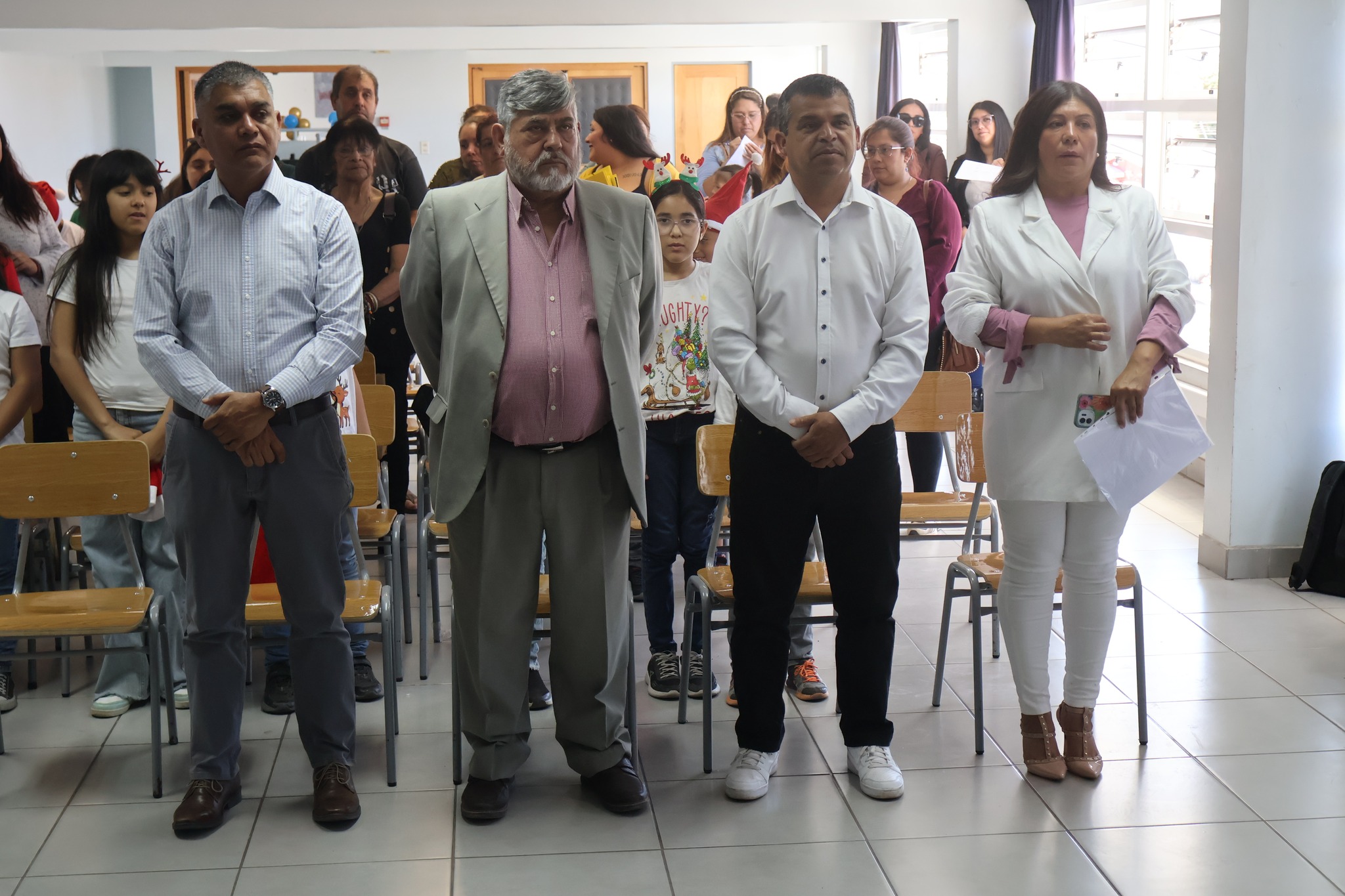 Juan Mediano, Segundo Llanos y equipo municipal participan en el cierre del Programa 4 a 7 2025 en Taltal.