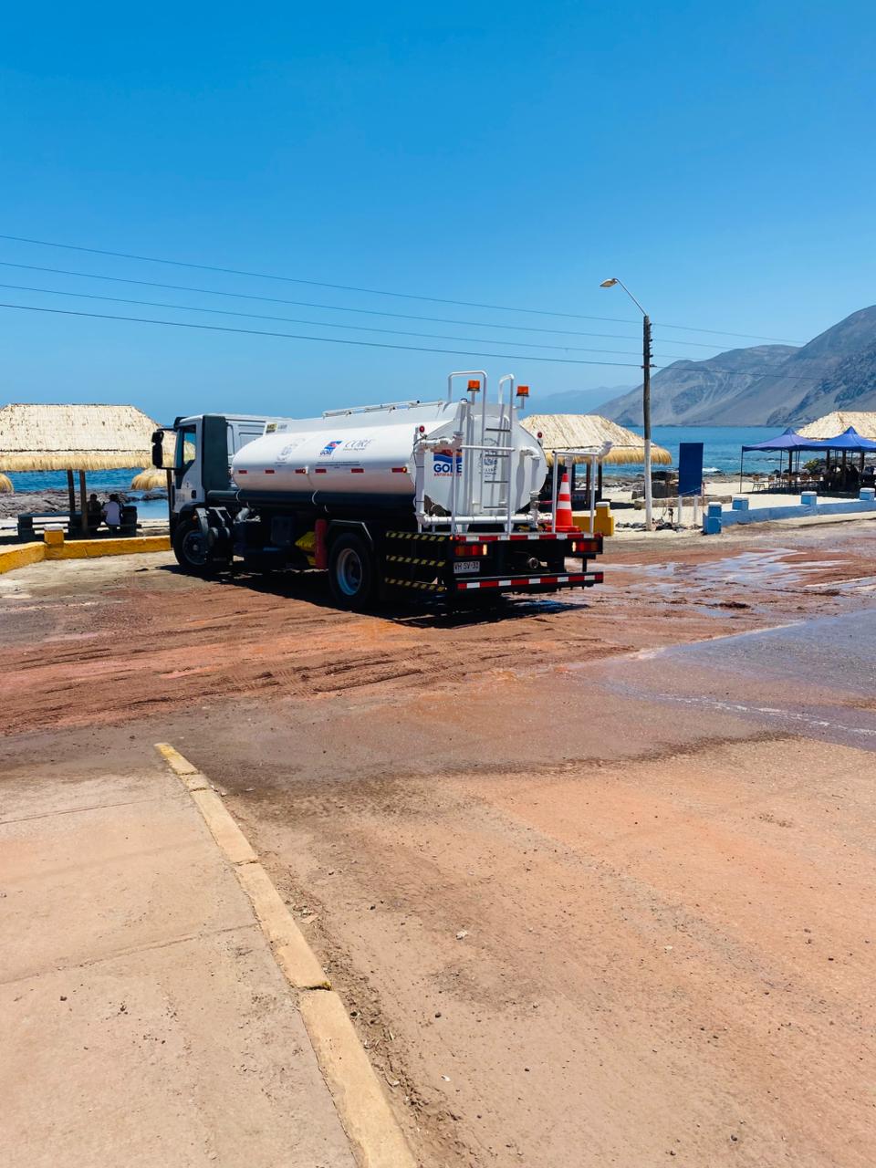 Trabajos municipales de mejoramiento en playas de Taltal previo al verano.