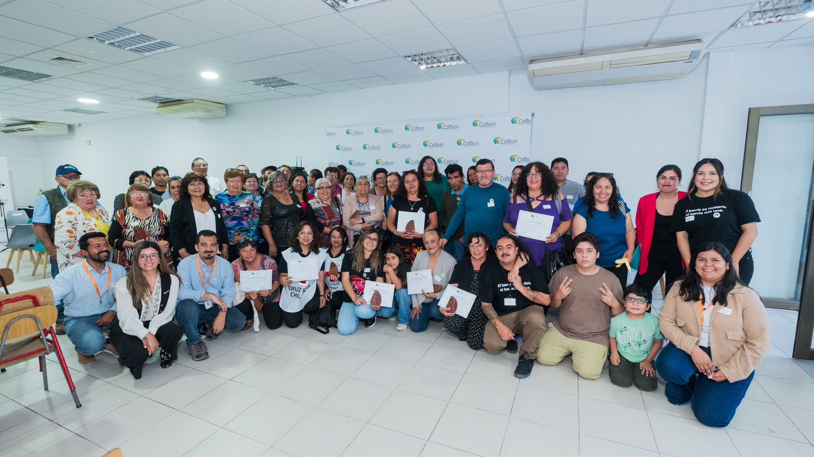 Organizaciones sociales de Taltal, Paposo y Cifuncho reciben financiamiento del Fondo de Desarrollo Social Taltal-Colbún 2025 en ceremonia comunitaria.