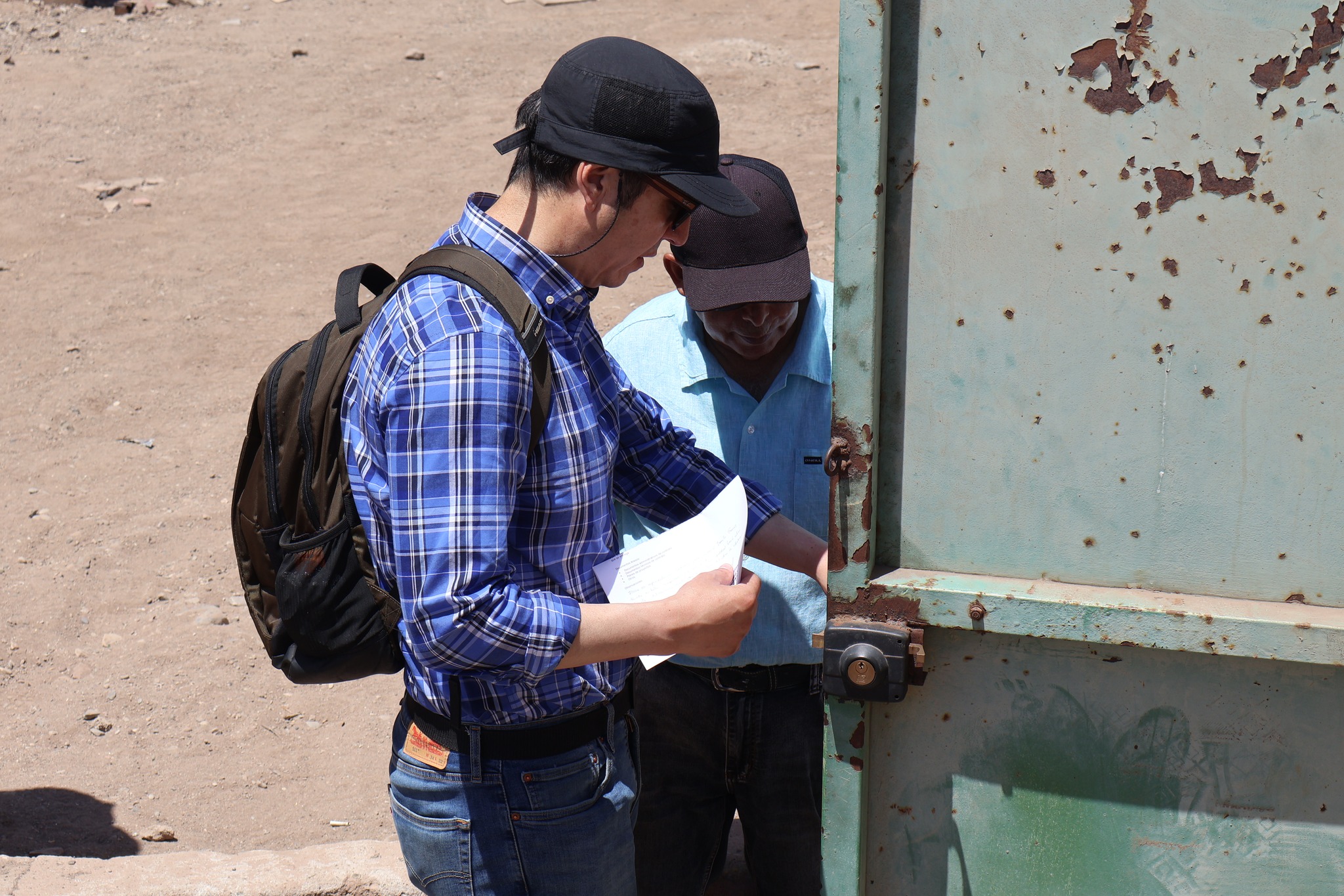 Equipo técnico evalúa condiciones del entorno donde se levantará el nuevo Liceo Politécnico C-20 de Taltal.