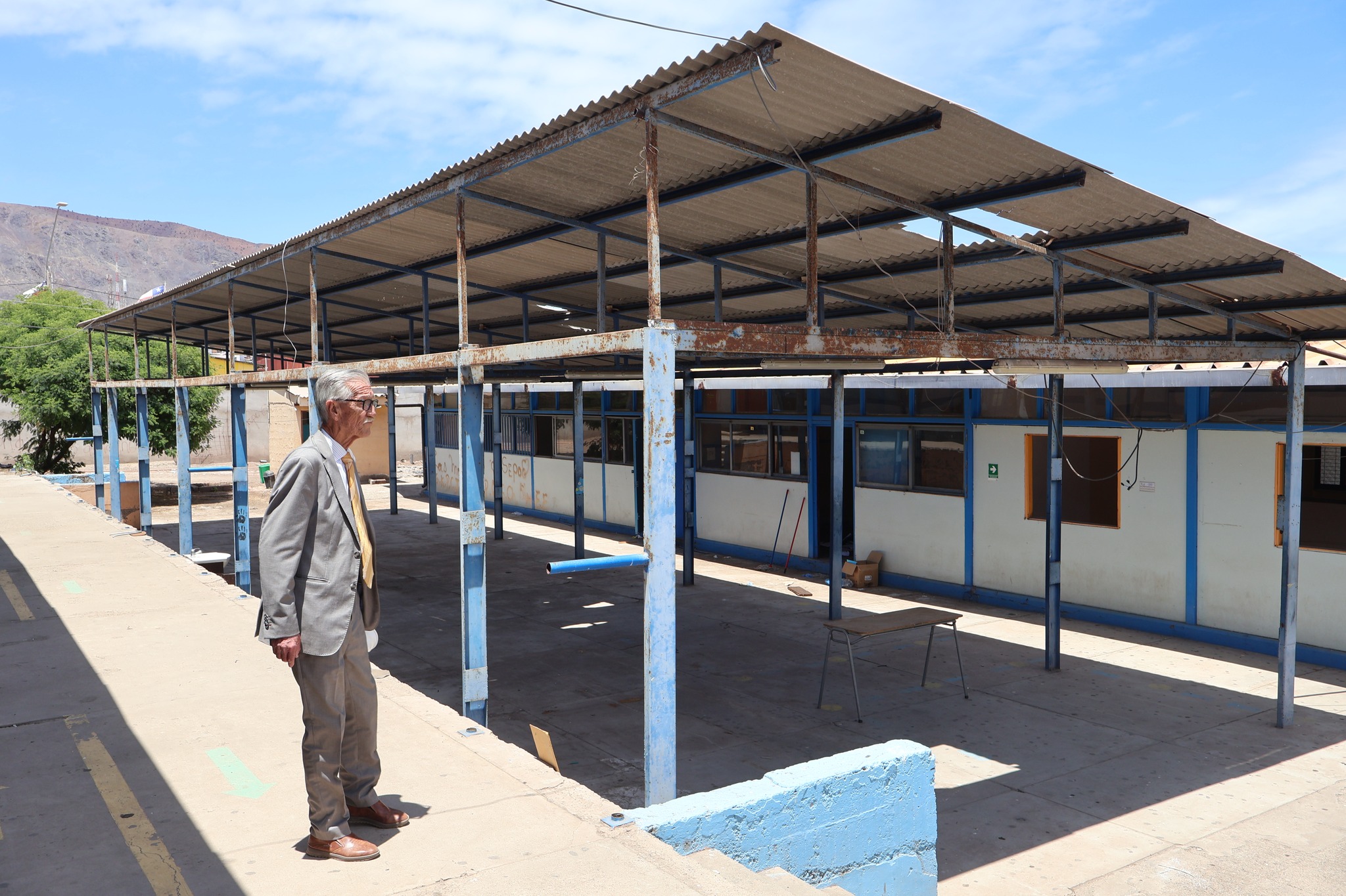 Patio y áreas abiertas del Liceo Politécnico C-20 de Taltal consideradas en el proyecto de reposición.