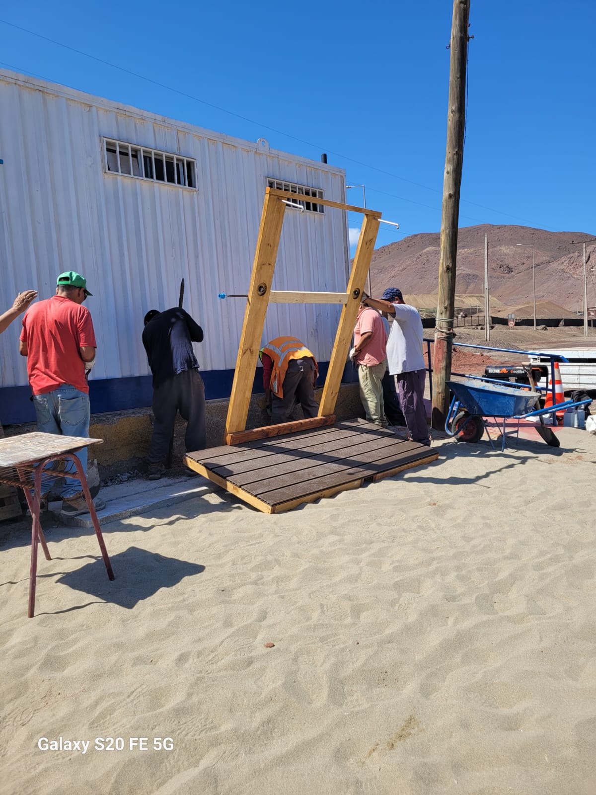 Taltal, playas de Taltal, duchas de playa, Poza Las Peñas, Playa Tierra del Moro, Municipalidad de Taltal, borde costero, temporada estival, turismo en Taltal, espacios públicos, infraestructura turística