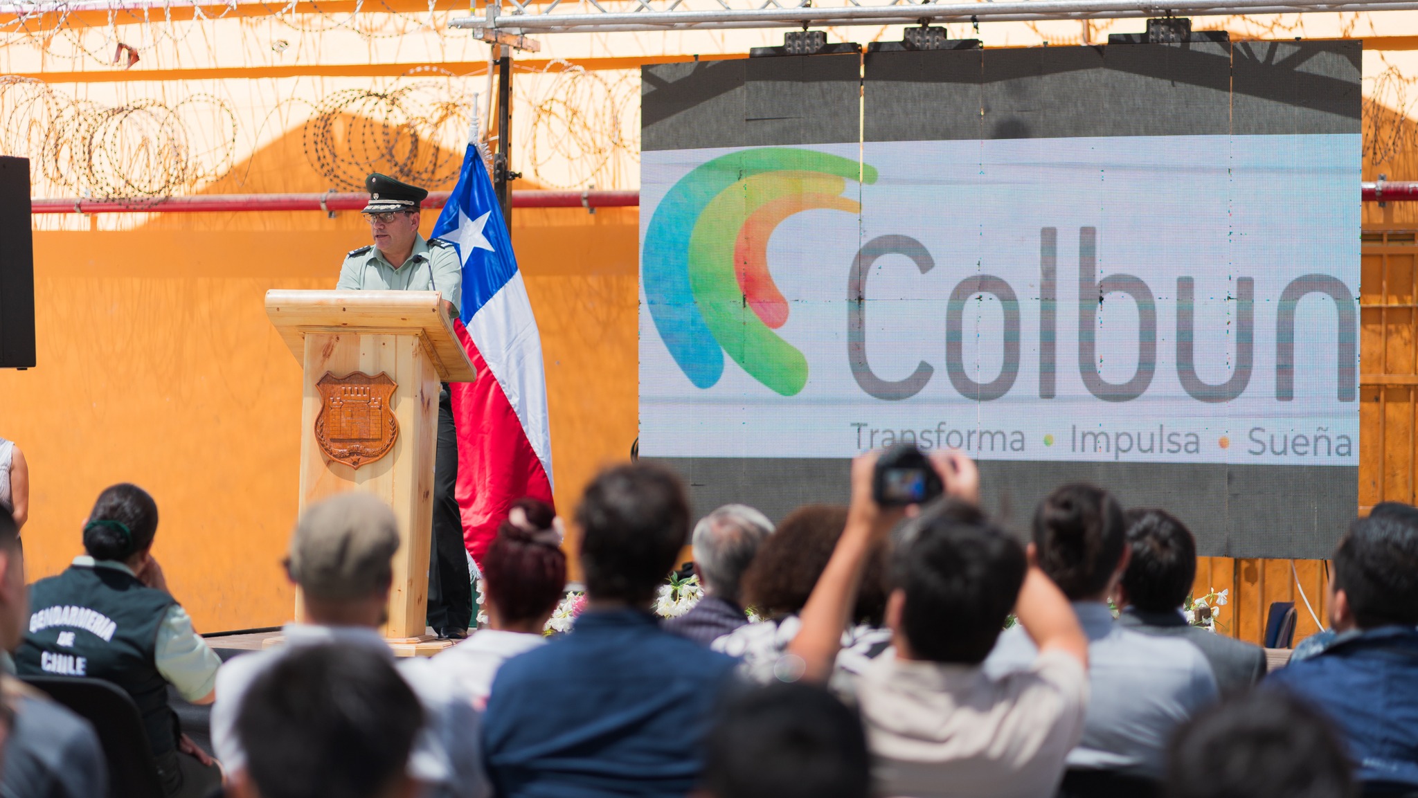 Autoridad de Gendarmería realiza intervención en la inauguración del Taller de Carpintería del CET de Taltal.