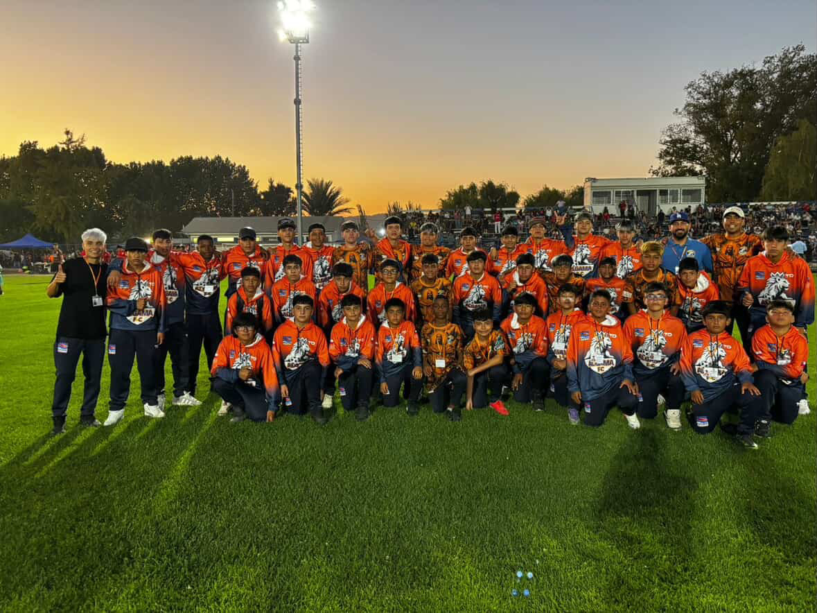 Delegación completa de Algama FC representando a Taltal en torneo internacional de fútbol infantil en la provincia de Curicó.