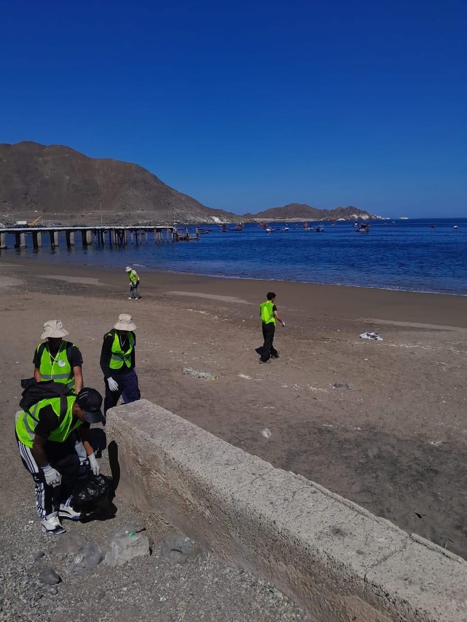 Labor operativa de recolección de desechos sólidos para garantizar una mejor experiencia turística en Taltal.