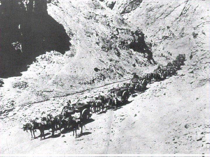 Vista del borde costero de Puerto Oliva en Taltal, lugar histórico del primer embarque de salitre producido íntegramente en Chile en 1879.