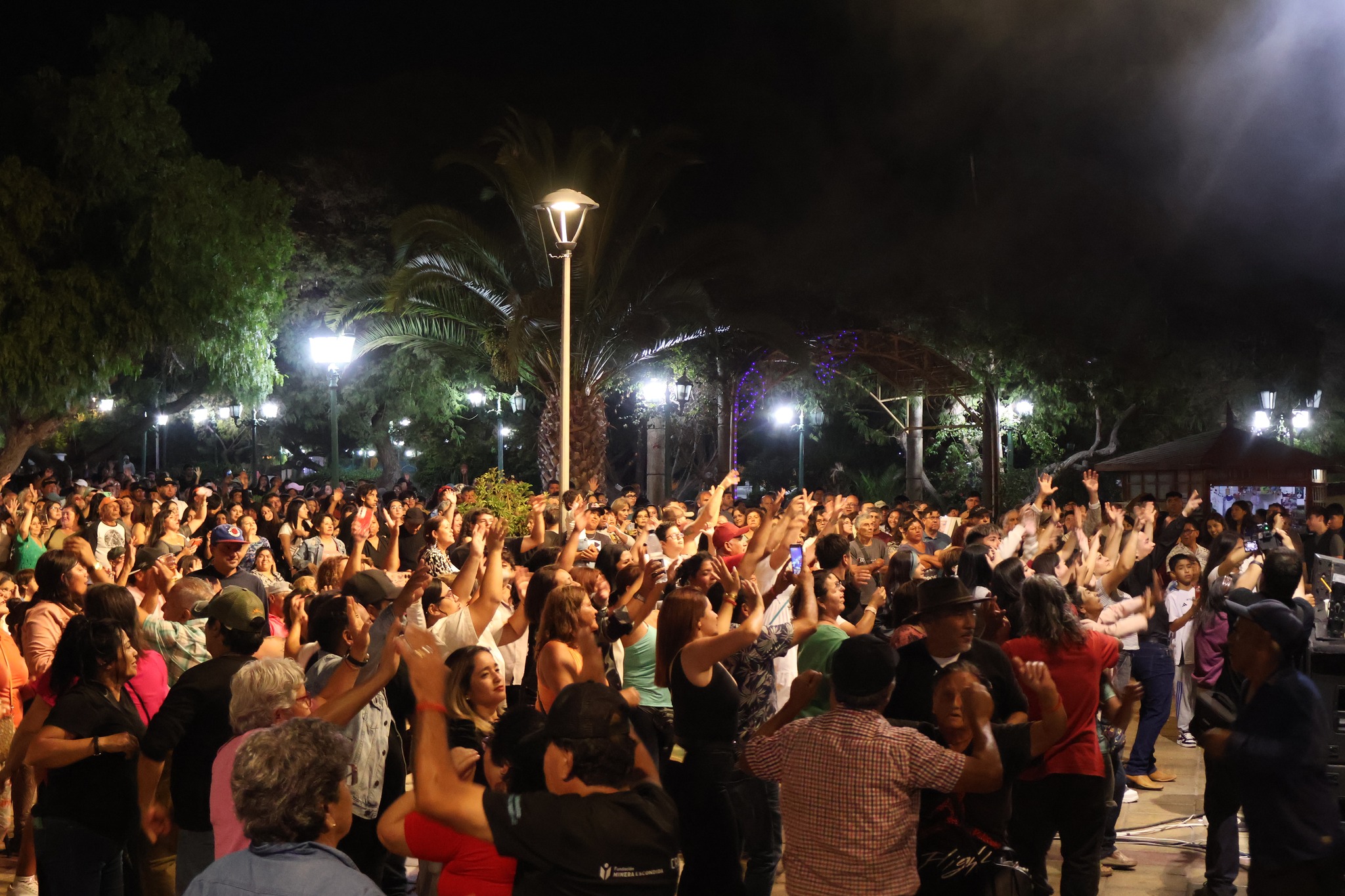 Gran cierre de la jornada musical del Verano Taltal 2026 en la Plaza de Armas.