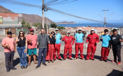 Municipio inicia labores de recuperación de espacios públicos en Pasaje Entel con apoyo del Team Verano 2026