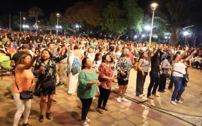 Taltal bailó al ritmo de Hechizo y Koky y su Banda Tropical Ranchera: una noche de fiesta total en el Verano 2026