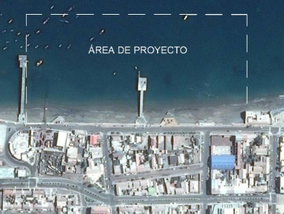 Vista aérea del área del proyecto de mejoramiento del borde costero del Balneario Municipal de Taltal, con delimitación del sector intervenido, calle Esmeralda y Muelle de Pescadores.