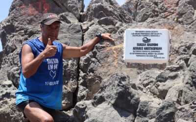 Tarzán Álvarez cumple 26 años de travesía a nado en honor a la Virgen de Lourdes en La Puntilla de Taltal