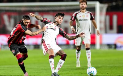 Golazo chileno en Brasil: Erick Pulgar abre el triunfo del Flamengo con un misil desde fuera del área ante Vitória