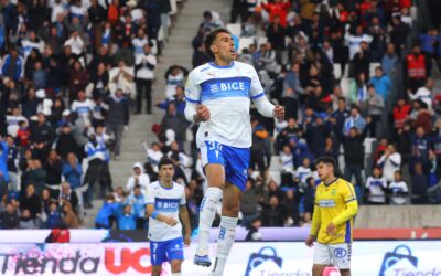 La UC debutó con triunfo y polémica: venció 2-1 a la UdeC con un penal que volvió a poner al VAR en el centro
