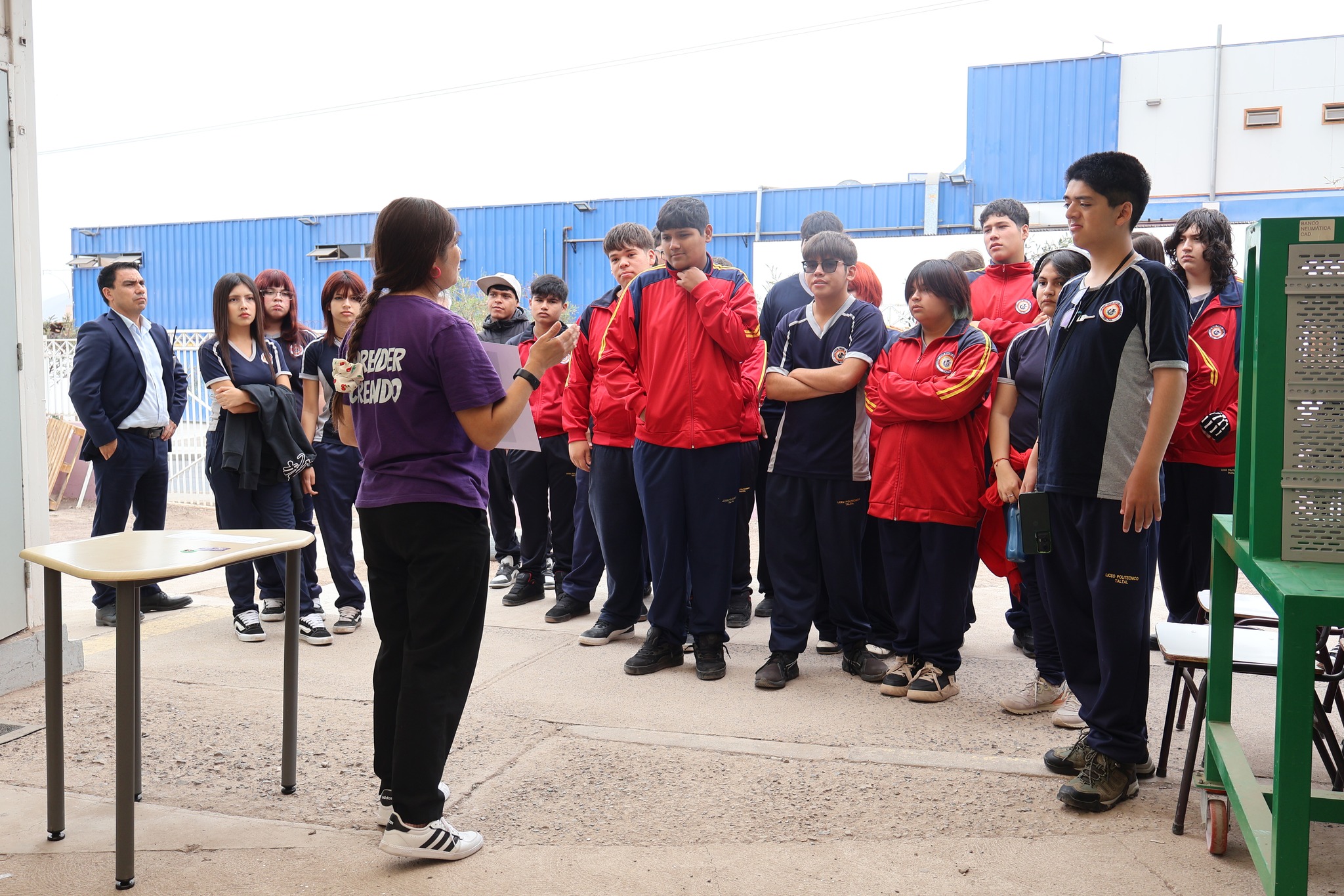 Presentación del laboratorio de preindustria 4.0 a estudiantes del Liceo Politécnico José Miguel Quiroz de Taltal