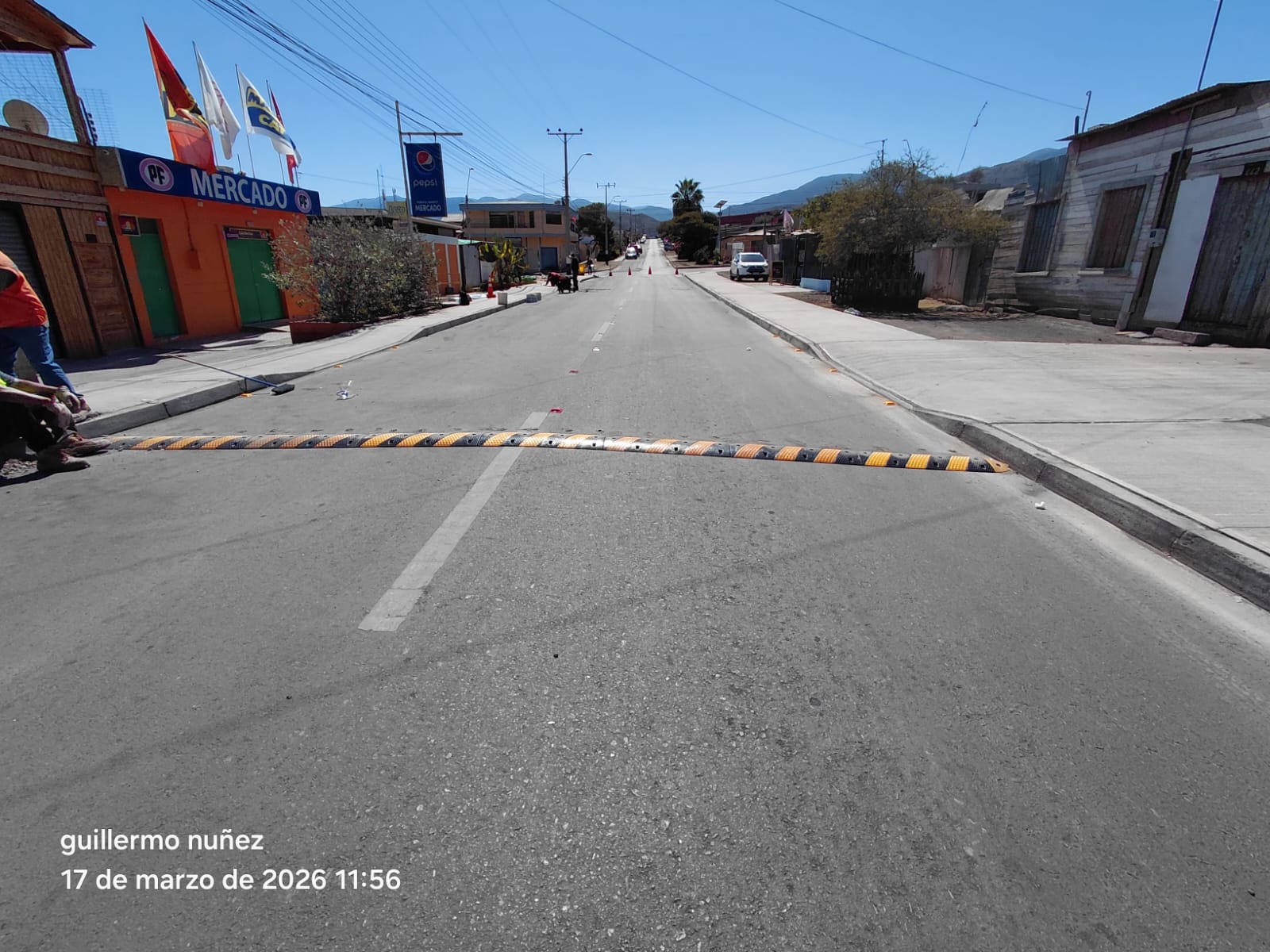 Lomo de toro instalado en calle de Taltal para reducir la velocidad de vehículos