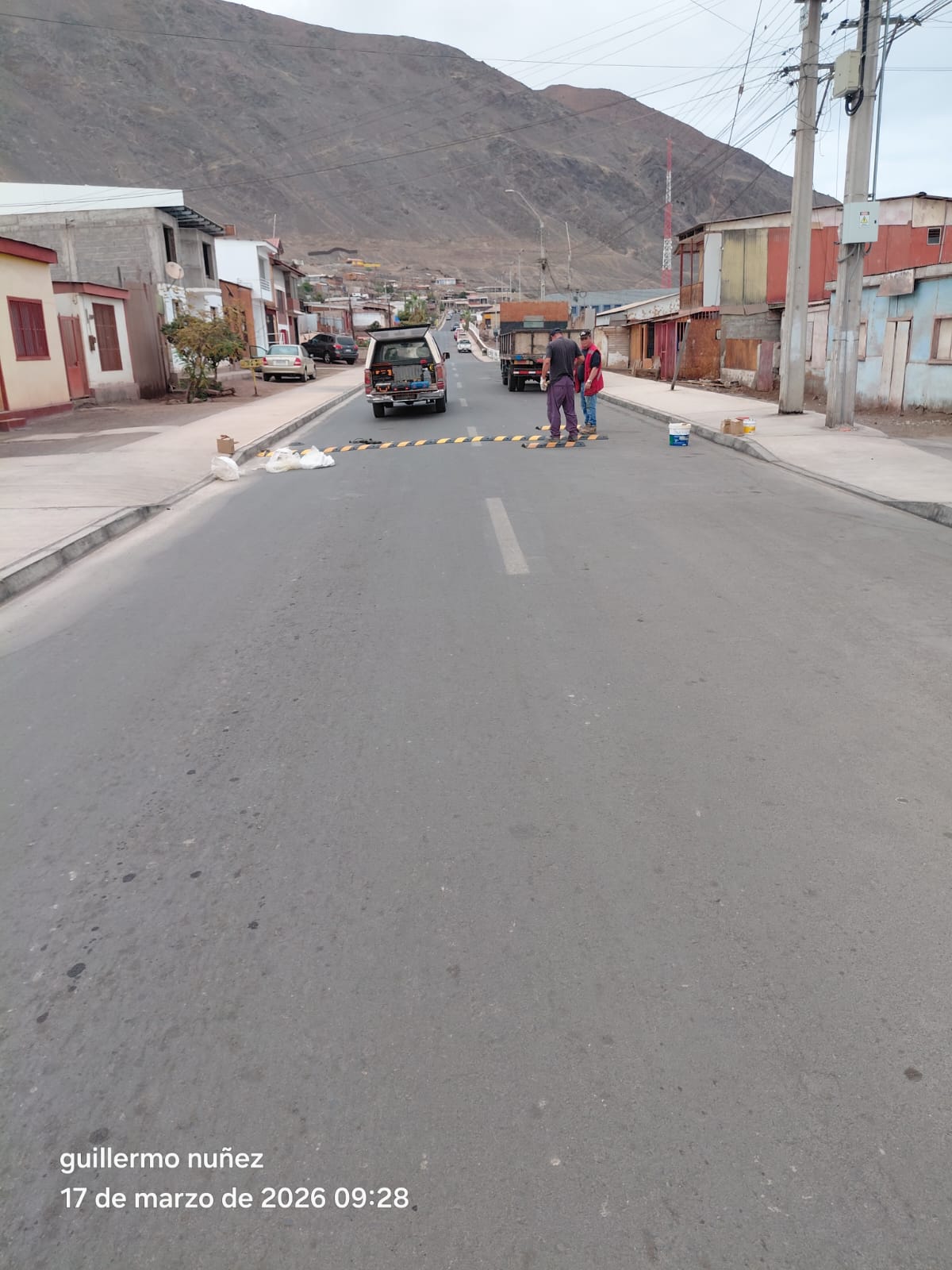 Mejoramiento de gradas y barandas en acceso peatonal en Taltal