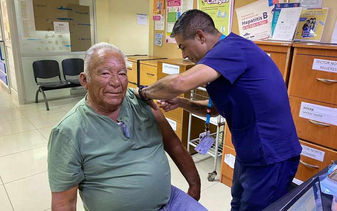 Hospital 21 de Mayo lanza campaña de vacunación 2026: influenza, COVID-19 y virus respiratorio sincicial ya están disponibles en Taltal