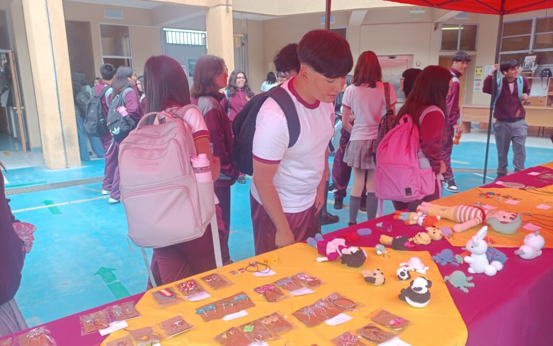 Centro de Padres del Liceo JCMC de Taltal cerró proyecto “Creadores de Fantasía” con talleres artísticos para la comunidad escolar