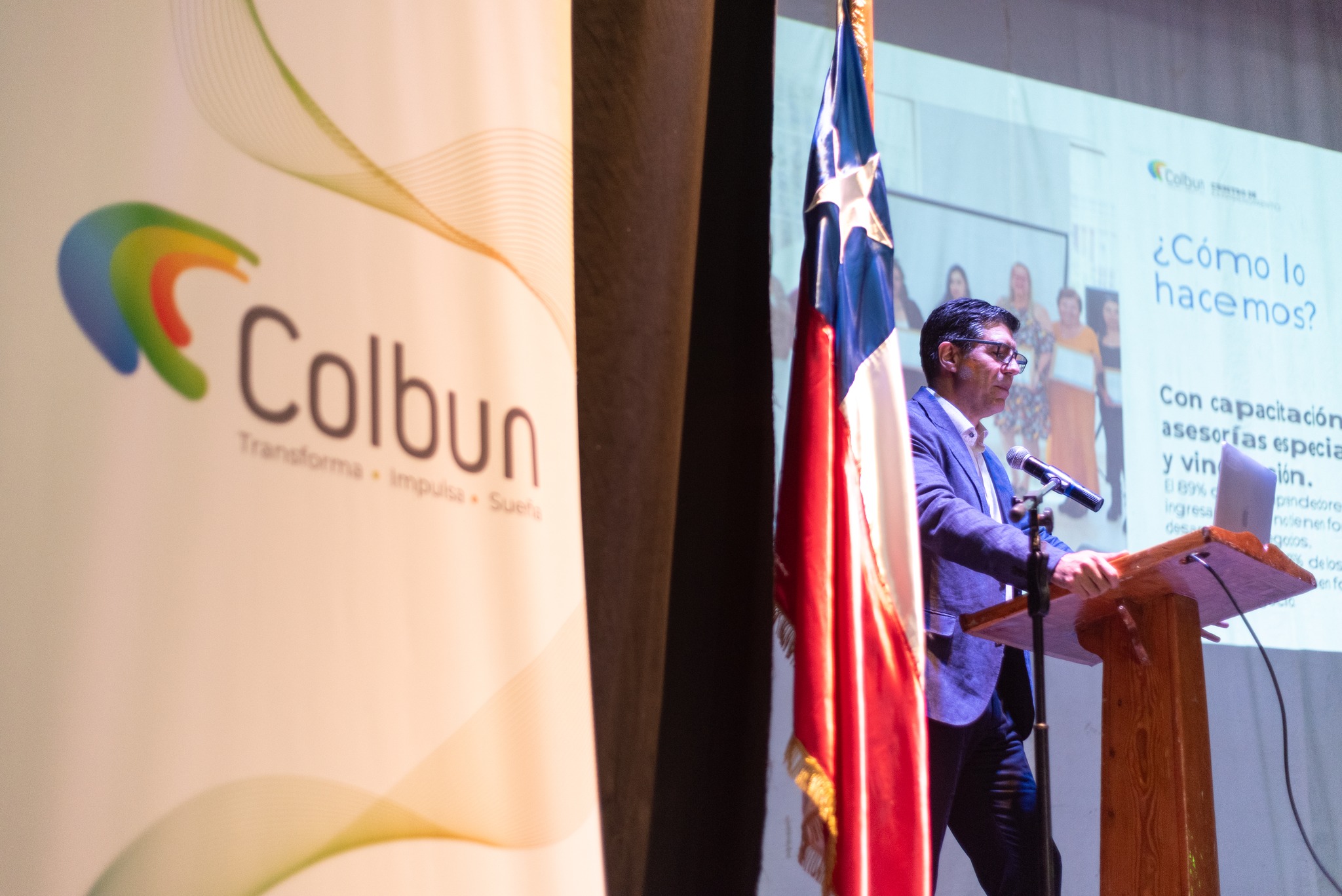 Presentación de la oferta programática 2026 del Centro de Emprendimiento Colbún Taltal durante actividad realizada en la comuna